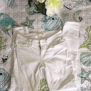Levi White Skinny Jeans Size 28